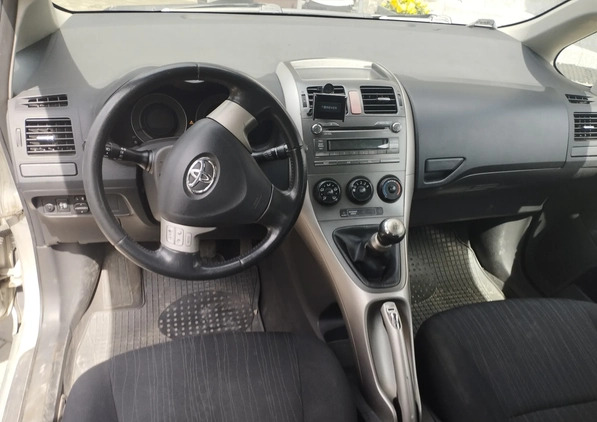 Toyota Auris cena 8500 przebieg: 356000, rok produkcji 2007 z Kraków małe 67